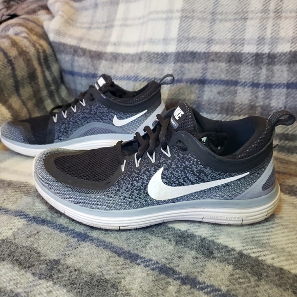 nike free run distance 2